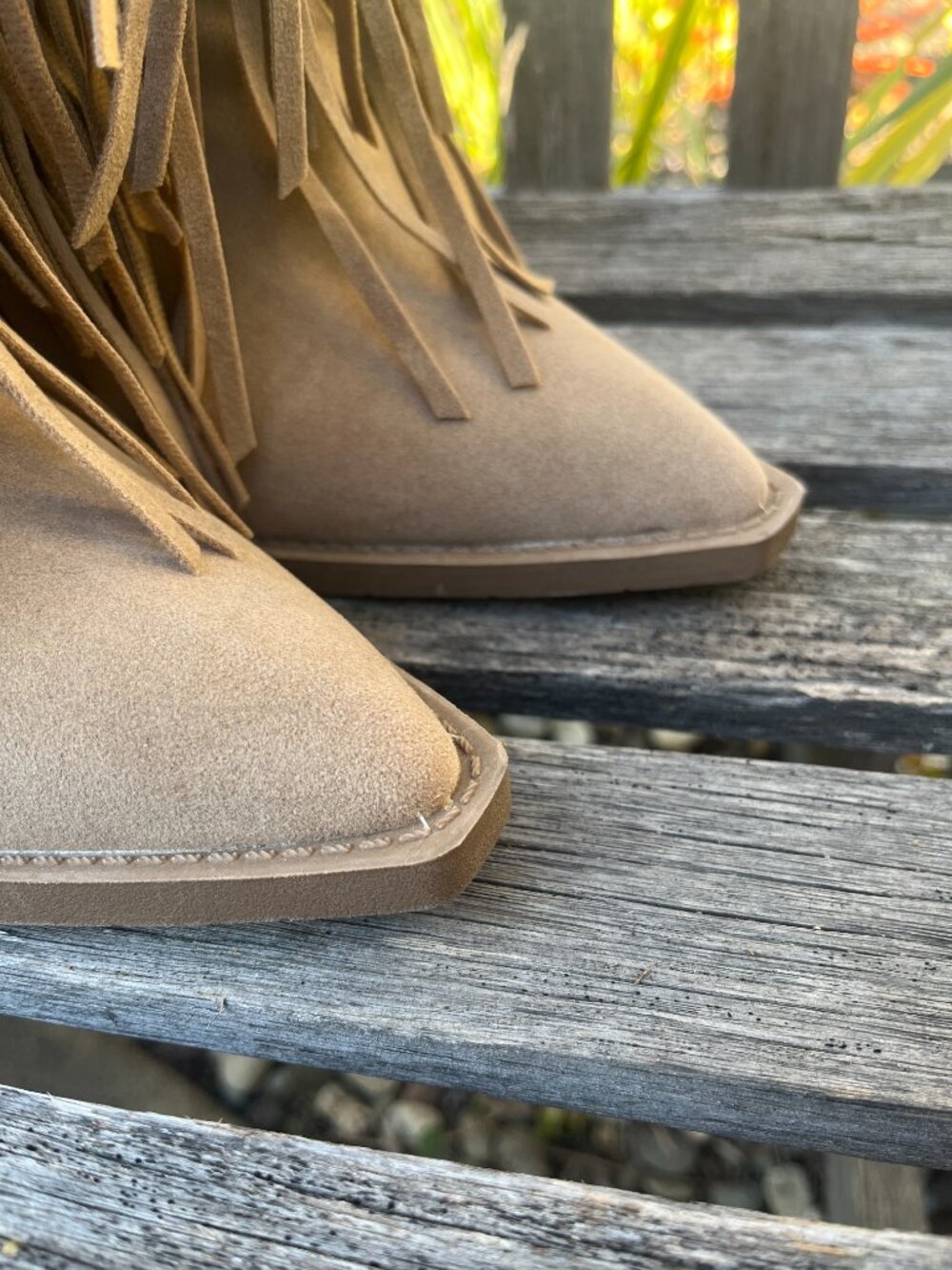 Forever Tan Faux New Suede/Leather Layered Fringe Boots, Size 9 - Picture 4 of 11